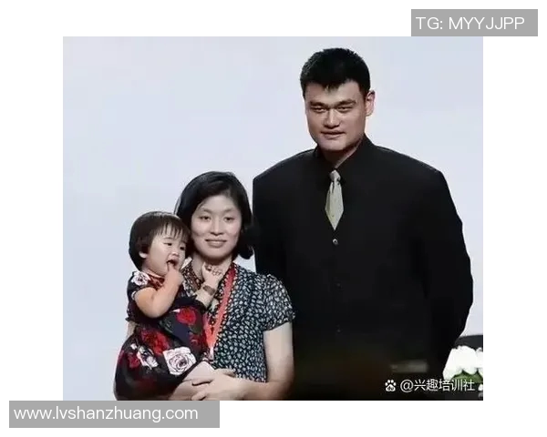 姚明成长之路的启示与反思:从篮球场到人生舞台的智慧分享
