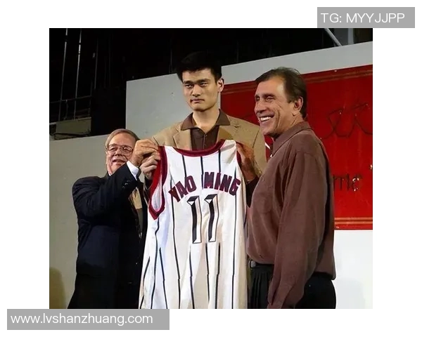 姚明如何引领中国篮球崛起并重塑中国体育格局的传奇之路 姚明如何引领中国篮球崛起并重塑中国体育格局的传奇之路