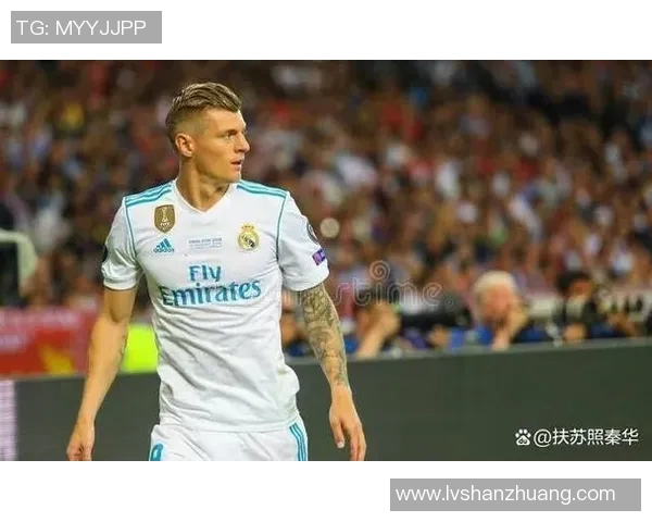 足球明星皇马爸爸的传奇人生与辉煌成就揭秘