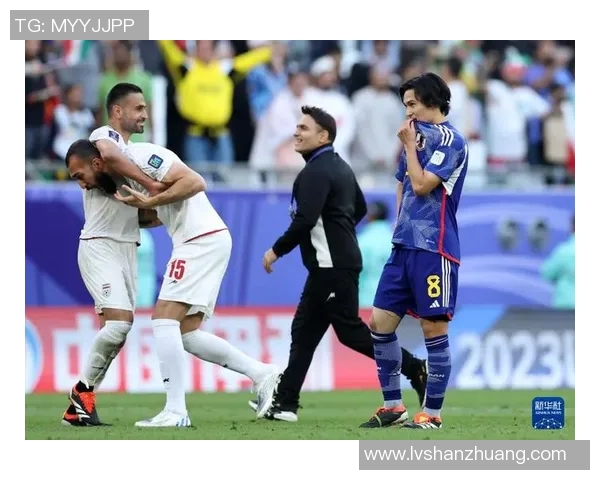 伊朗足球队惨遭日本明星球员的强势逆袭与惨痛失利分析