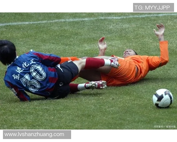 足球明星被套事件揭秘背后的真相与影响分析 足球明星被套事件揭秘背后的真相与影响分析