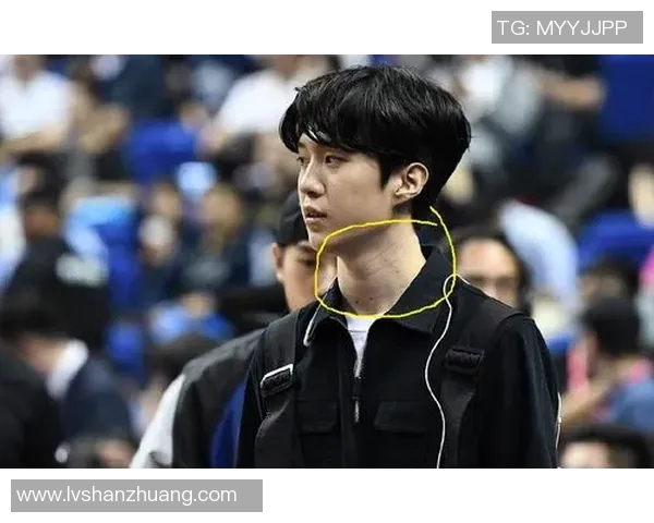 足球明星们的奇特发型大盘点让你大开眼界的奇怪造型合集 足球明星们的奇特发型大盘点让你大开眼界的奇怪造型合集